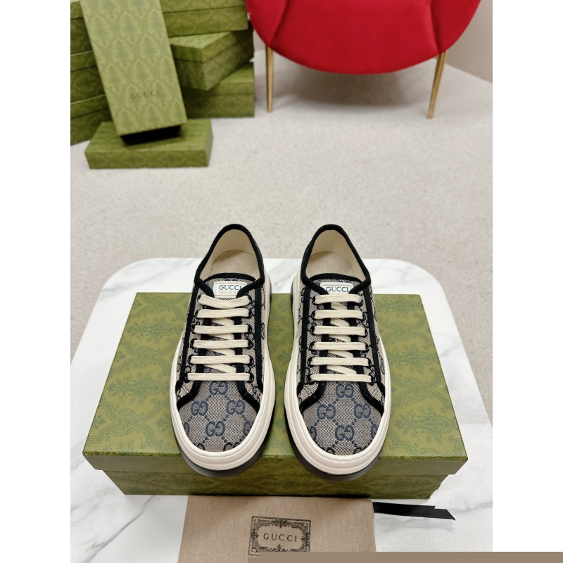 G*u*i casual shoes